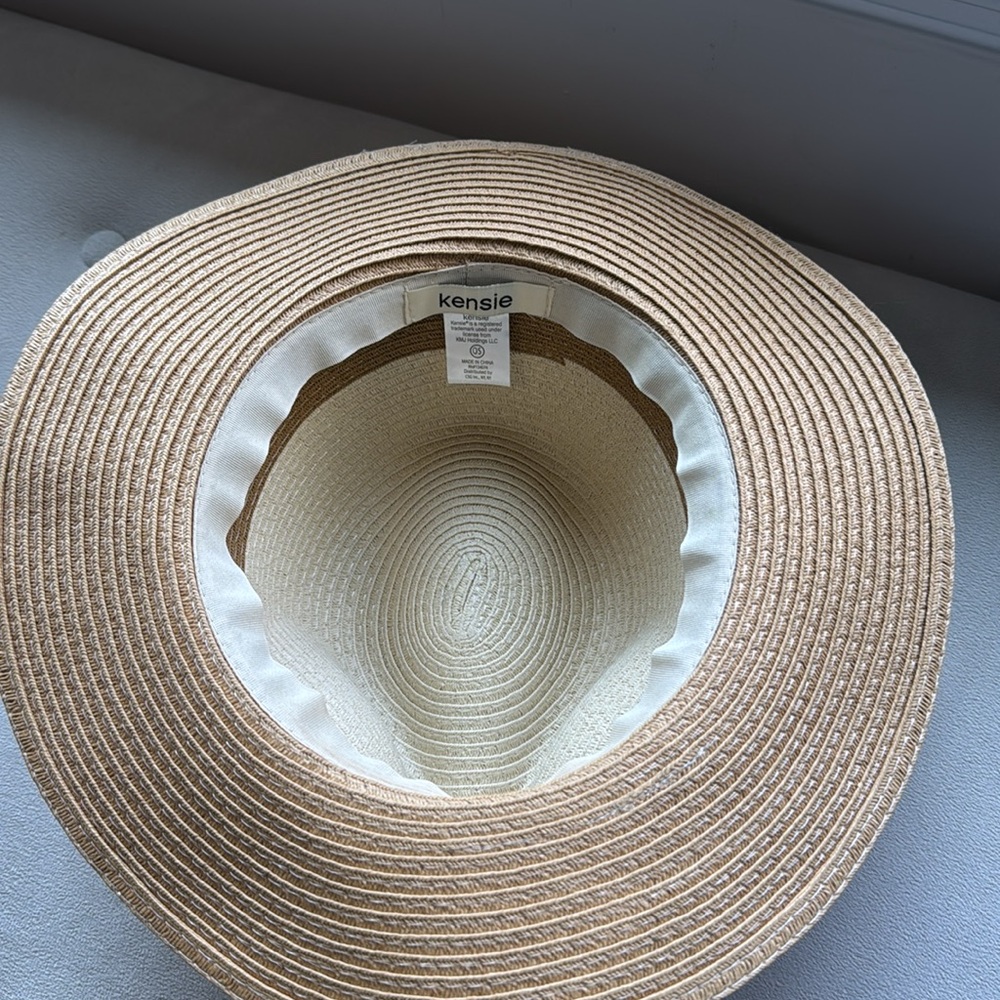 Chic Cream and Tan Sun Hat - Picture 2 of 4